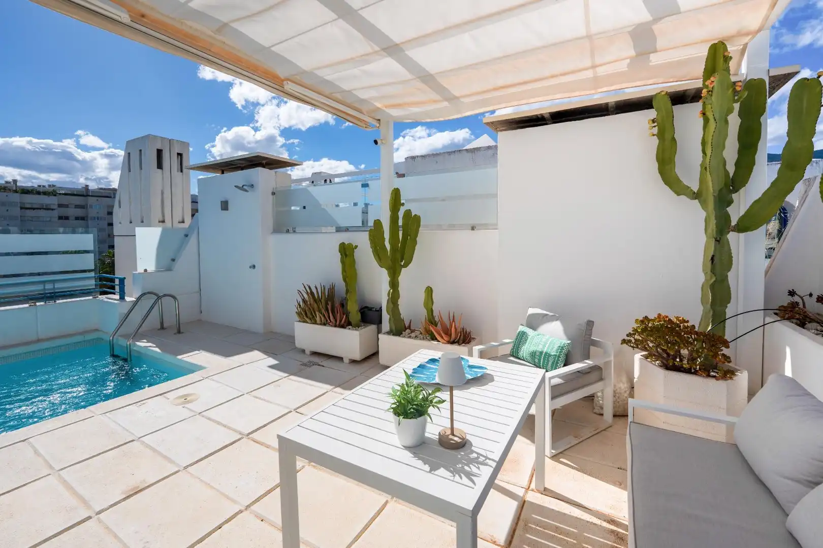 Terrassa de Àtic en venda en Marbella amb Aire condicionat, Terrassa i Piscina