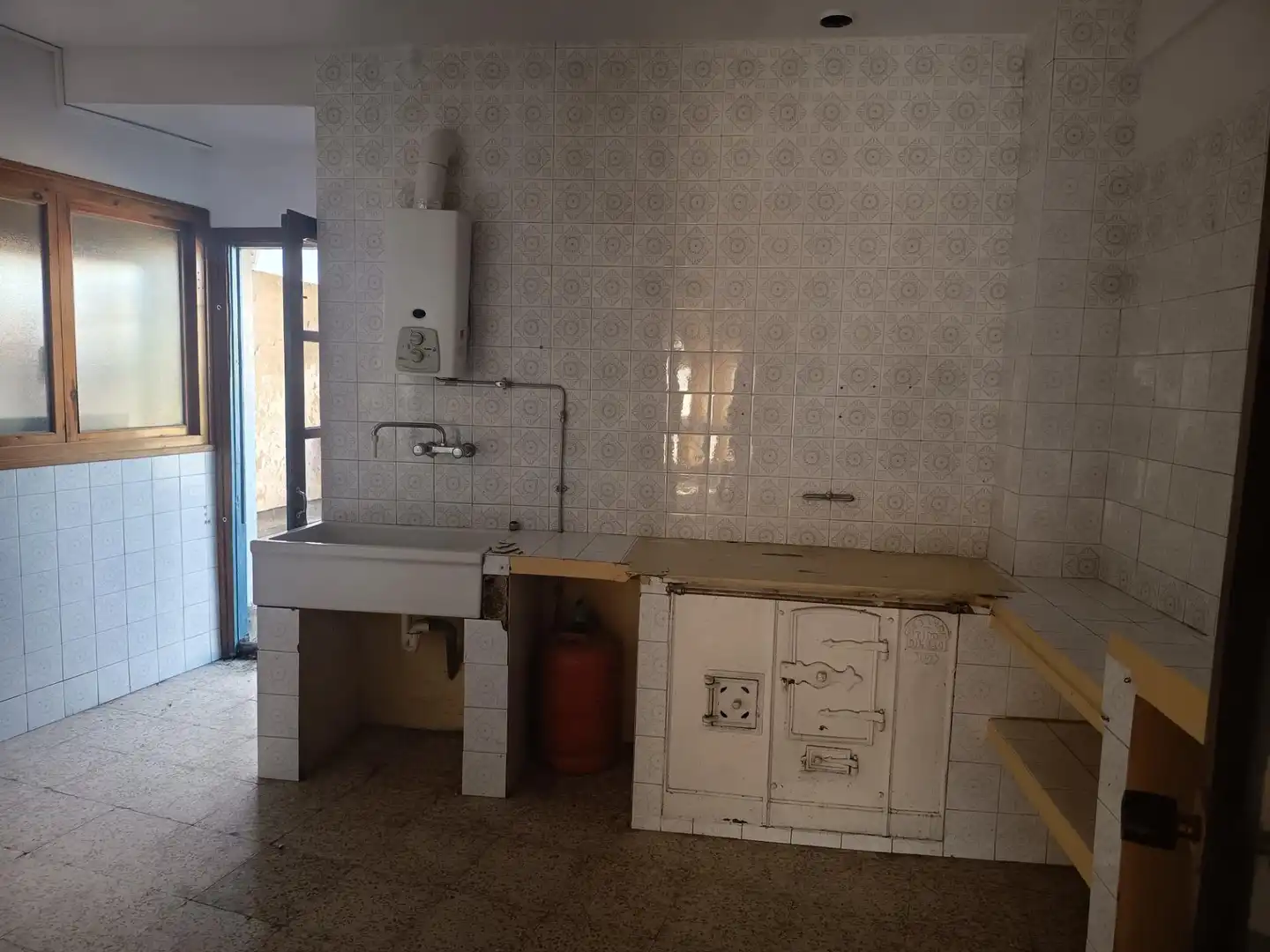 Kitchen of Houses for sale in Carcastillo  with Heating