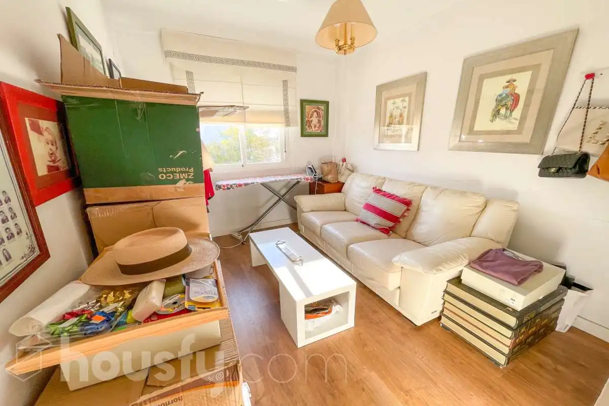 Sala d'estar de Casa o xalet en venda en Bormujos amb Aire condicionat, Jardí privat i Terrassa