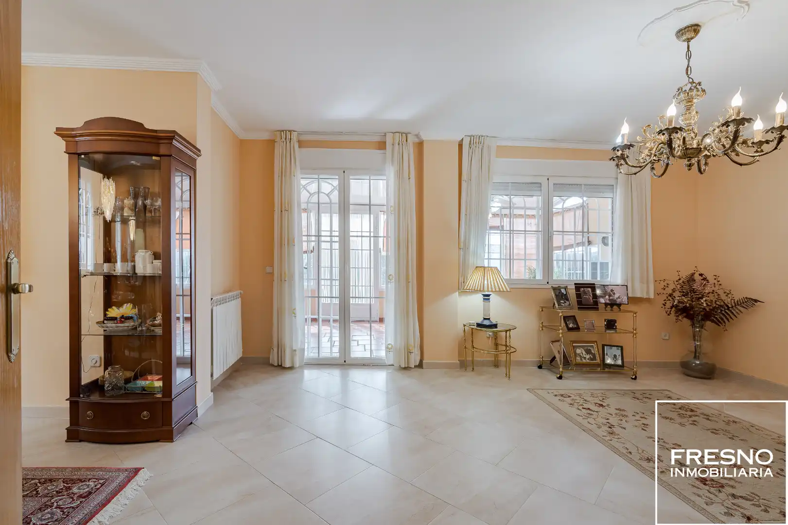 Living room of Detached homes for sale in Cobeña  with Air Conditioner, Heating and Private garden