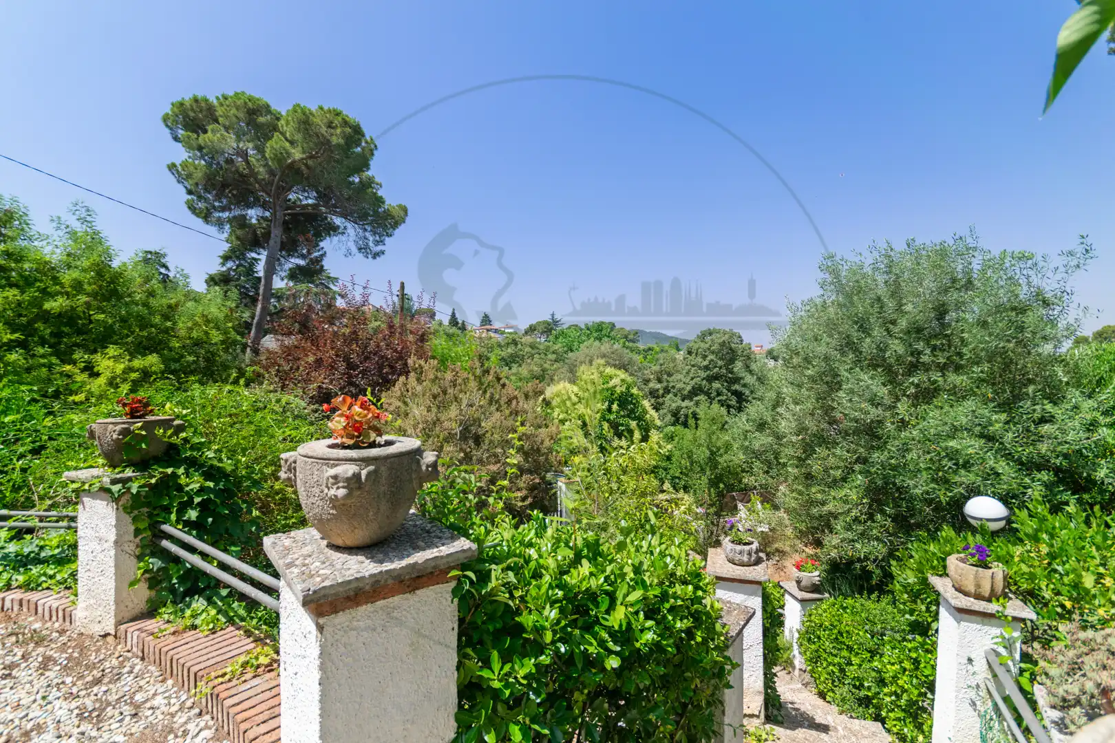 Garden of Houses for sale in Sant Cugat del Vallès  with Heating, Private garden and Parquet flooring