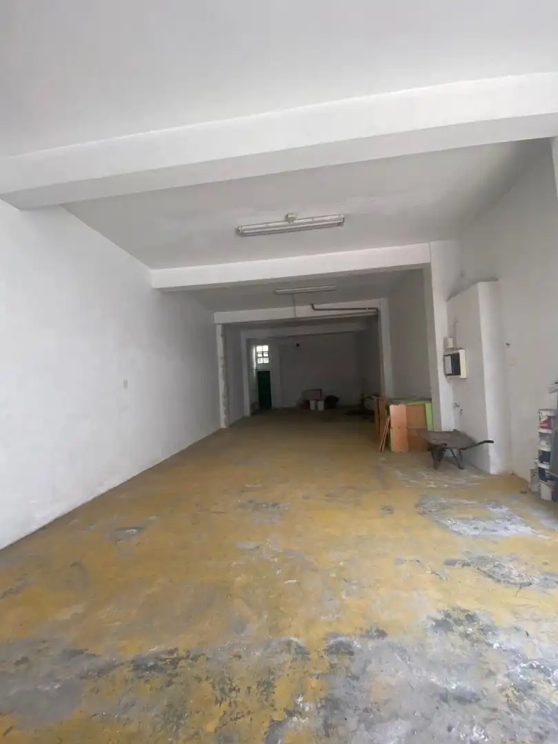 Local comercial en alquiler en Travesía de Meicende 86, imagen 3