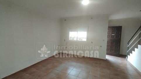 Foto 3 de Casa adosada en venda a Mairena del Alcor, Sevilla