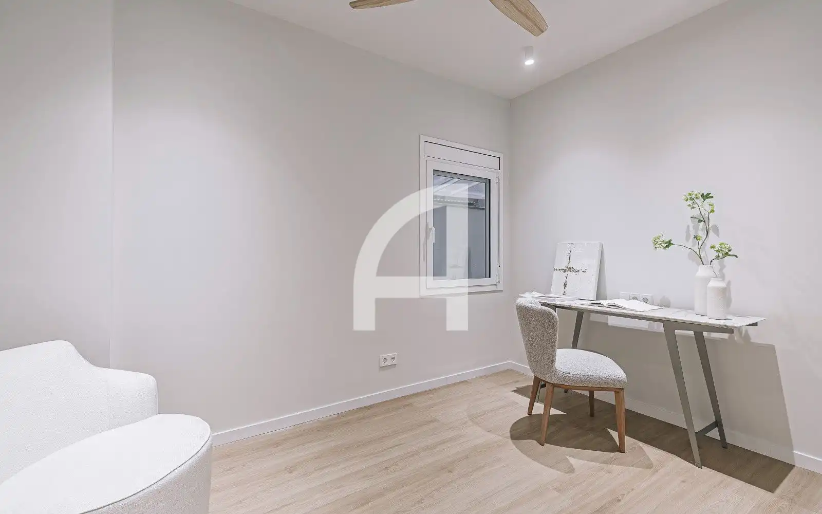 Flat for sale in Barcelona  with Air Conditioner, Heating and Parquet flooring