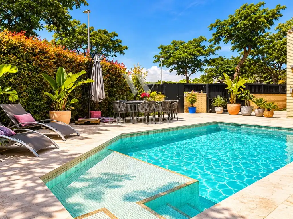 Schwimmbecken von Haus oder Chalet zum Verkauf in Cambrils mit Klimaanlage, Privatgarten und Terrasse