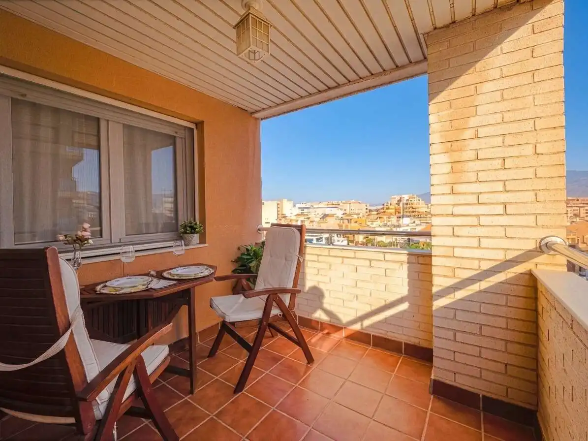 Terrasse von Wohnung zur Miete in Roquetas de Mar mit Klimaanlage, Terrasse und Möbliert
