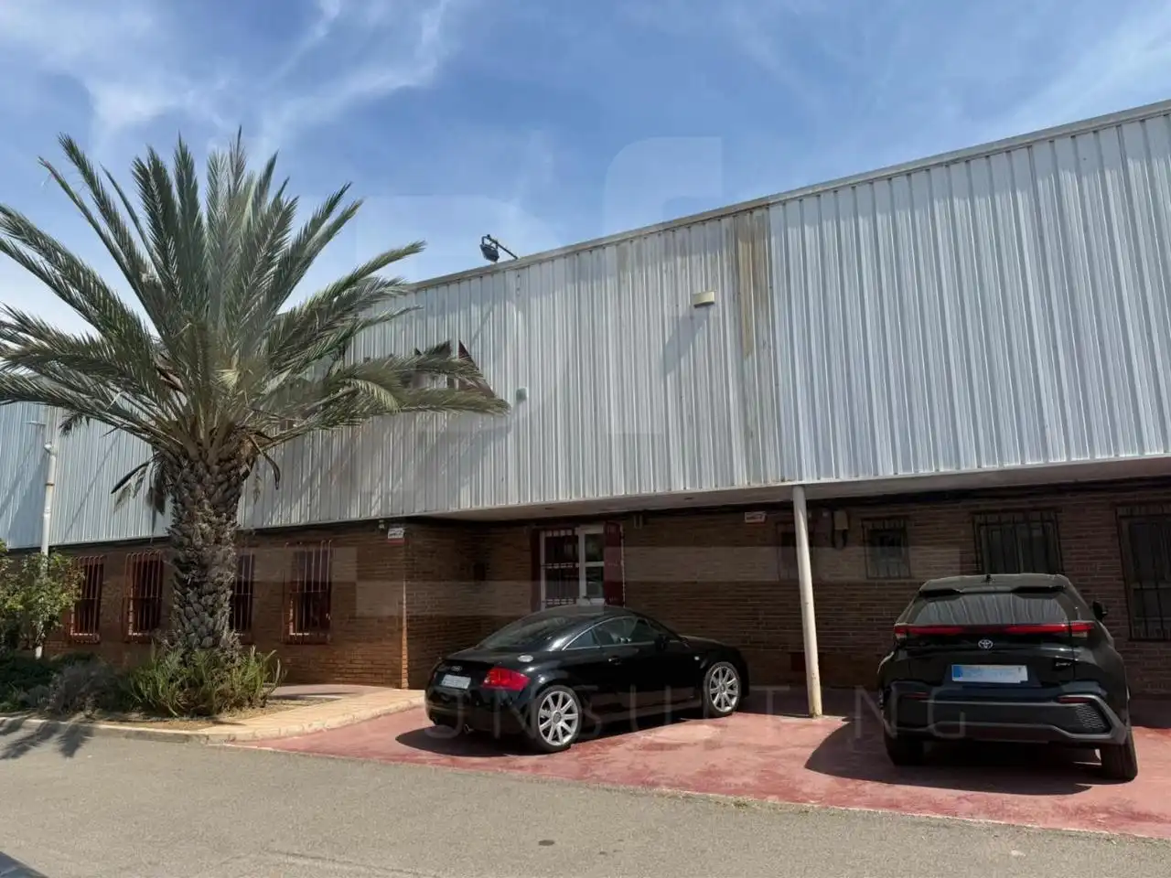 Industrial building to rent in Polígono Industrial, imagen 2