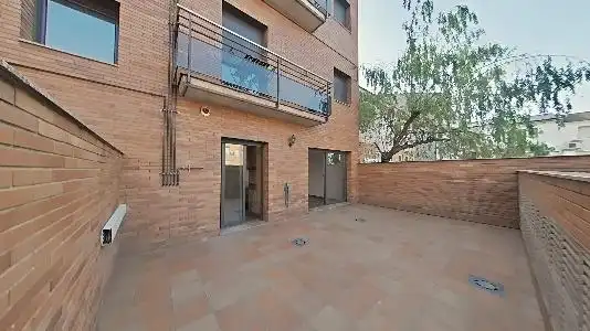 Terrassa de Pis en venda en Santa Perpètua de Mogoda amb Calefacció, Terrassa i Alarma