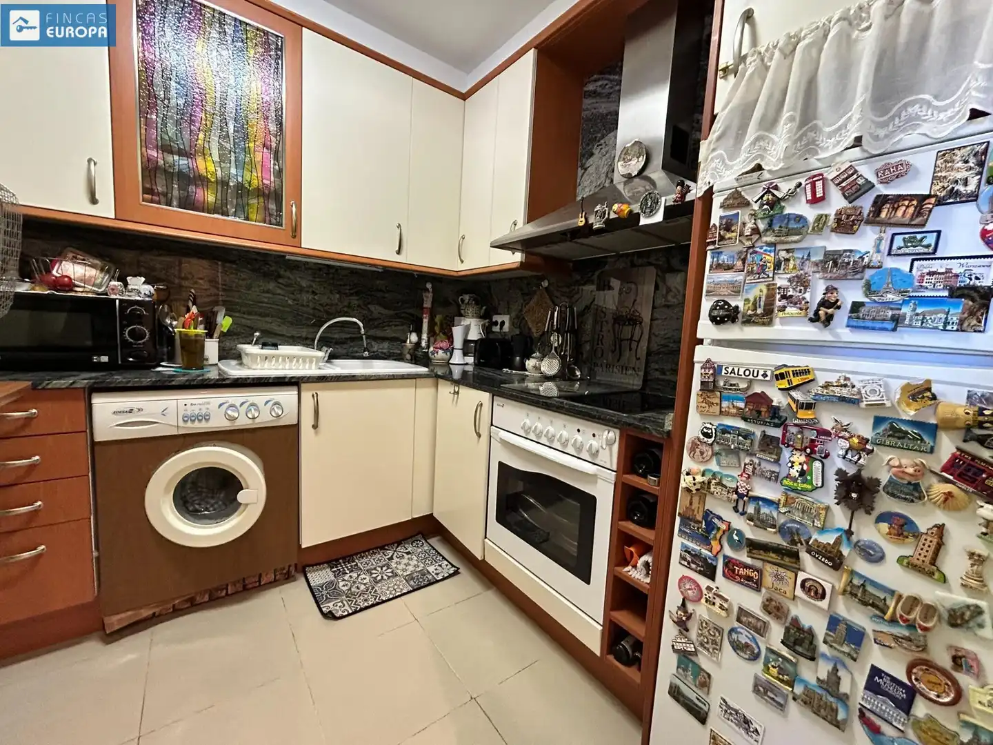 Küche von Dachboden zum Verkauf in Salou mit Klimaanlage, Privatgarten und Terrasse