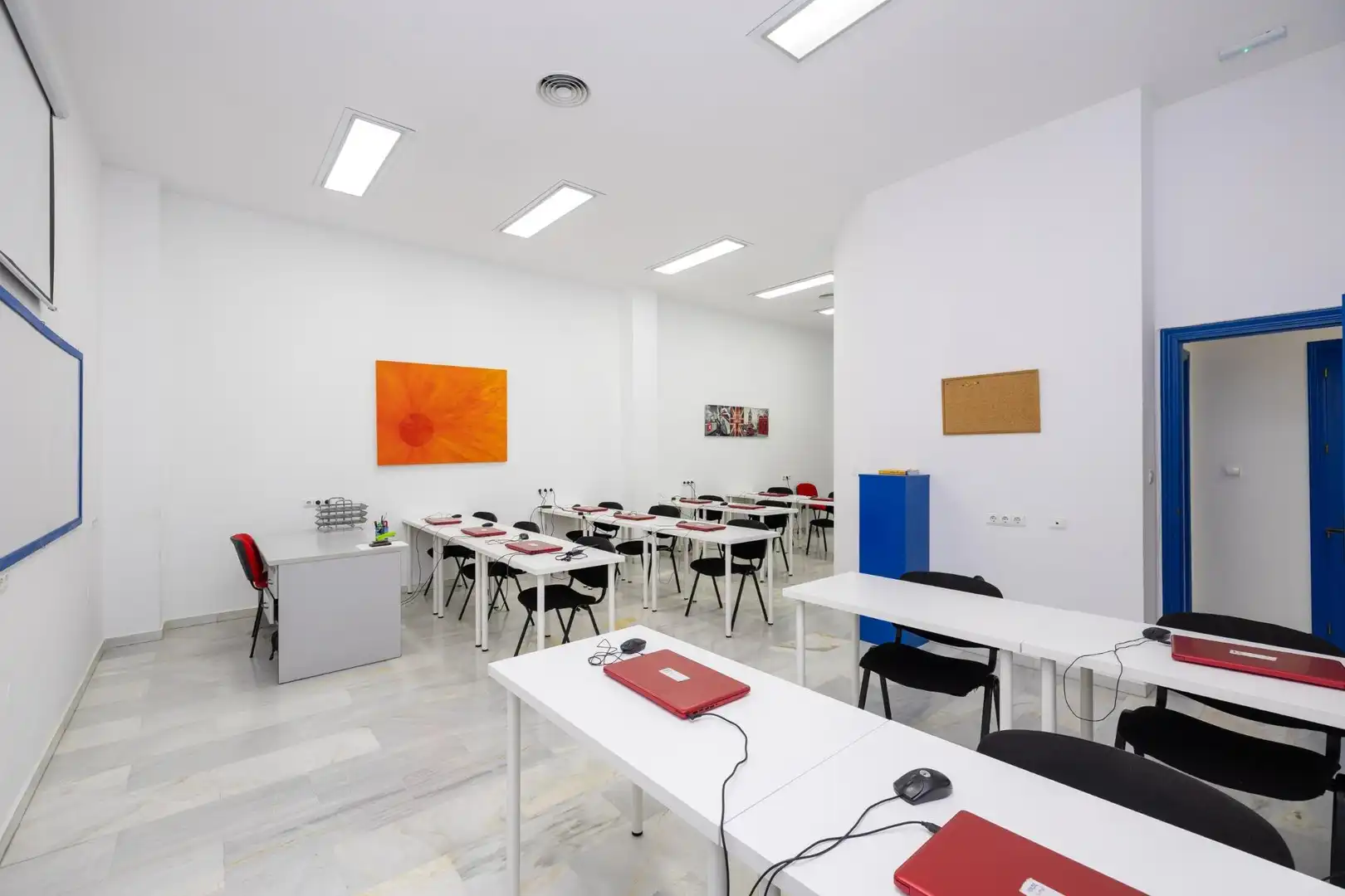 Business premises for sale in Calle Cisne 10, imagen 19