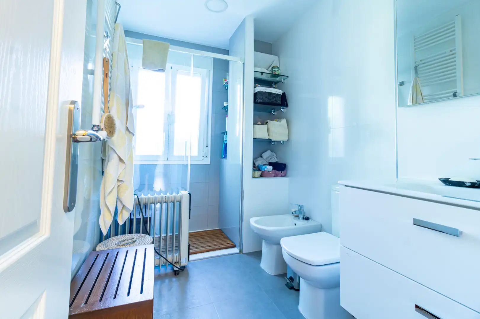 Baño de Casa o chalet en venta en Bollullos de la Mitación con Aire acondicionado, Calefacción y Jardín privado