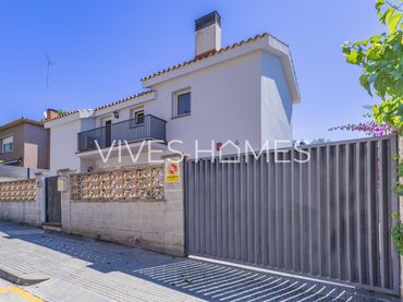 Maison avec balcon à vendre à Carretera de Cornellà a Fogars de Tordera