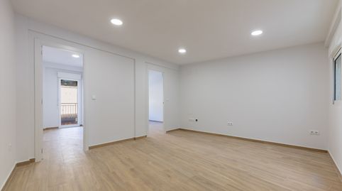 Foto 2 de Piso de alquiler en Carrer de Lluis Vives, 4, Meliana, Valencia