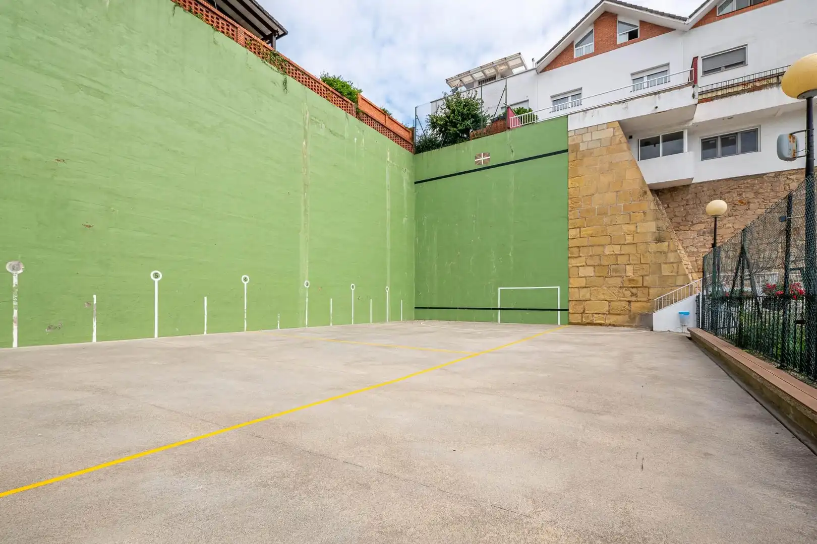 Parking of Houses for sale in Donostia - San Sebastián   with Heating, Private garden and Terrace