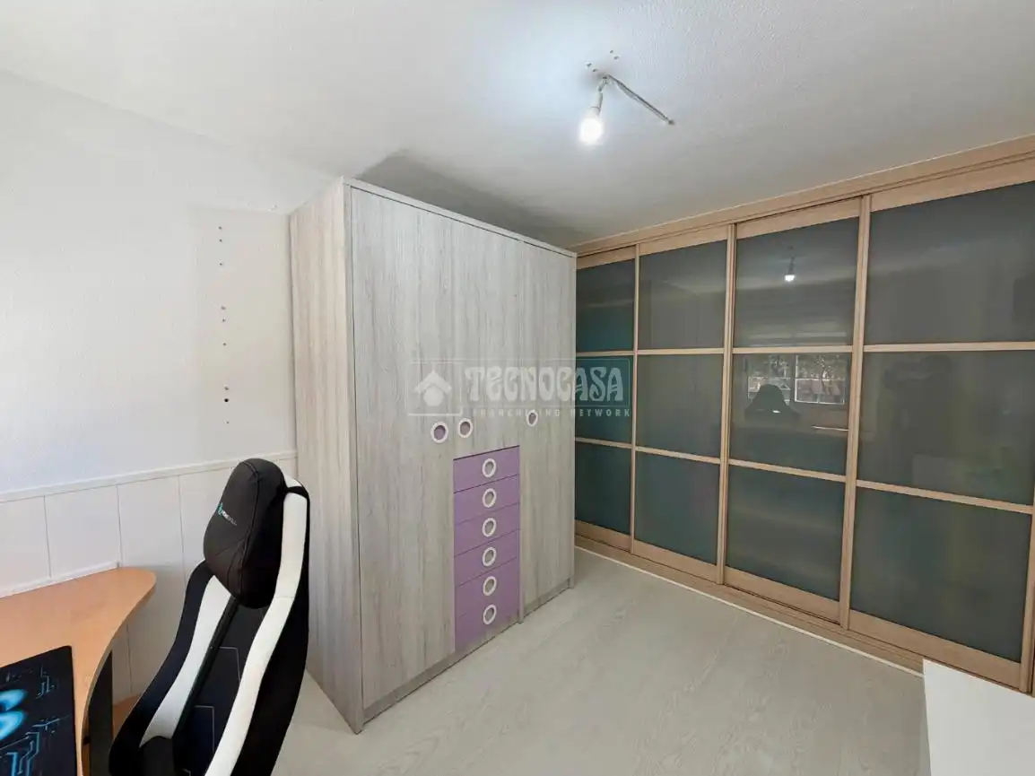 Casa adosada en venta en Villanueva de la Torre