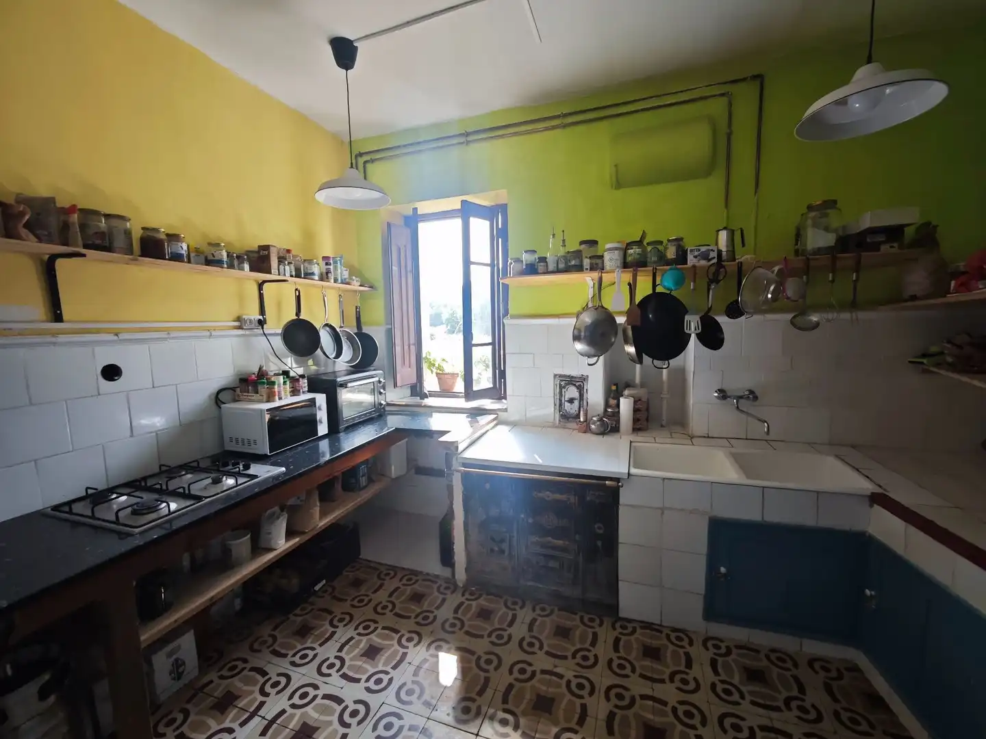 Cuina de Casa o xalet en venda en Llanes amb Calefacció