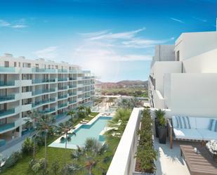 Vista exterior de Apartament en venda en Fuengirola amb Aire condicionat, Jardí privat i Terrassa