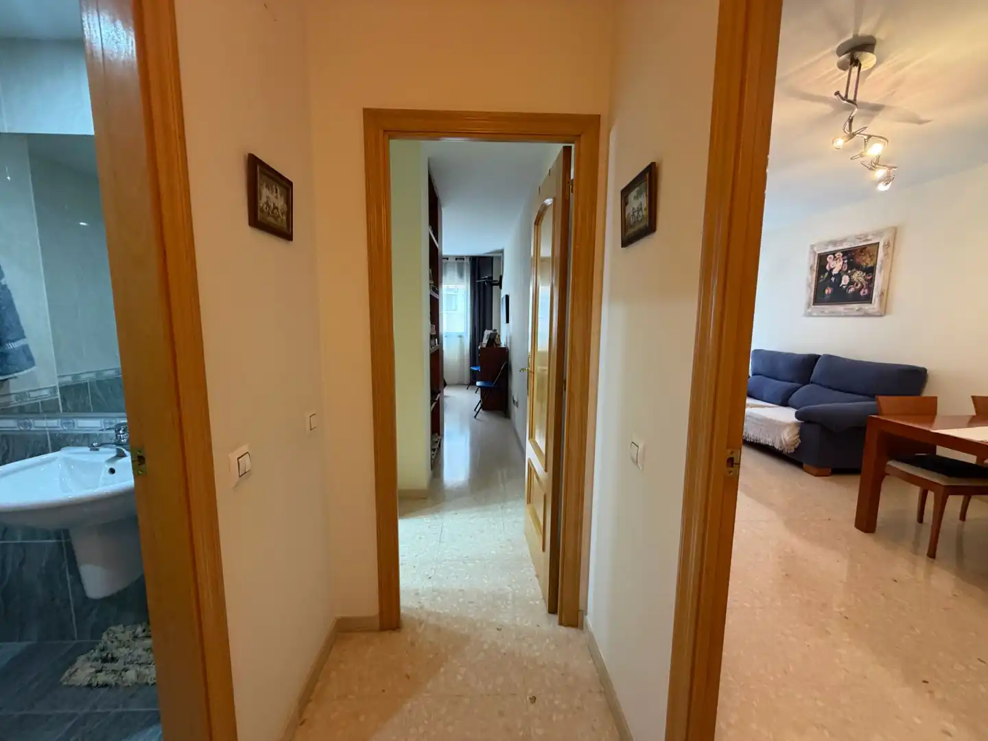 Piso en venta en Sant Boi de Llobregat con Calefacción, Terraza y Amueblado