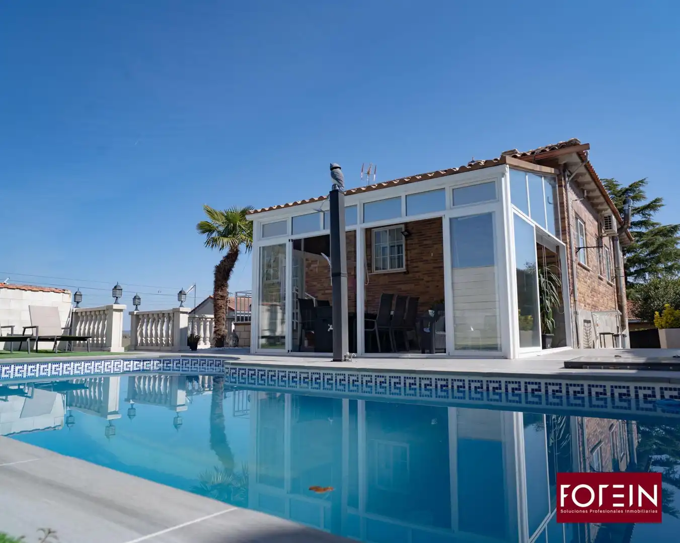Piscina de Casa o xalet en venda en Torrejón del Rey amb Aire condicionat, Calefacció i Jardí privat