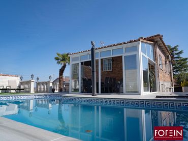 Chalet con piscina en venta en CASTILLO BUITRAGO