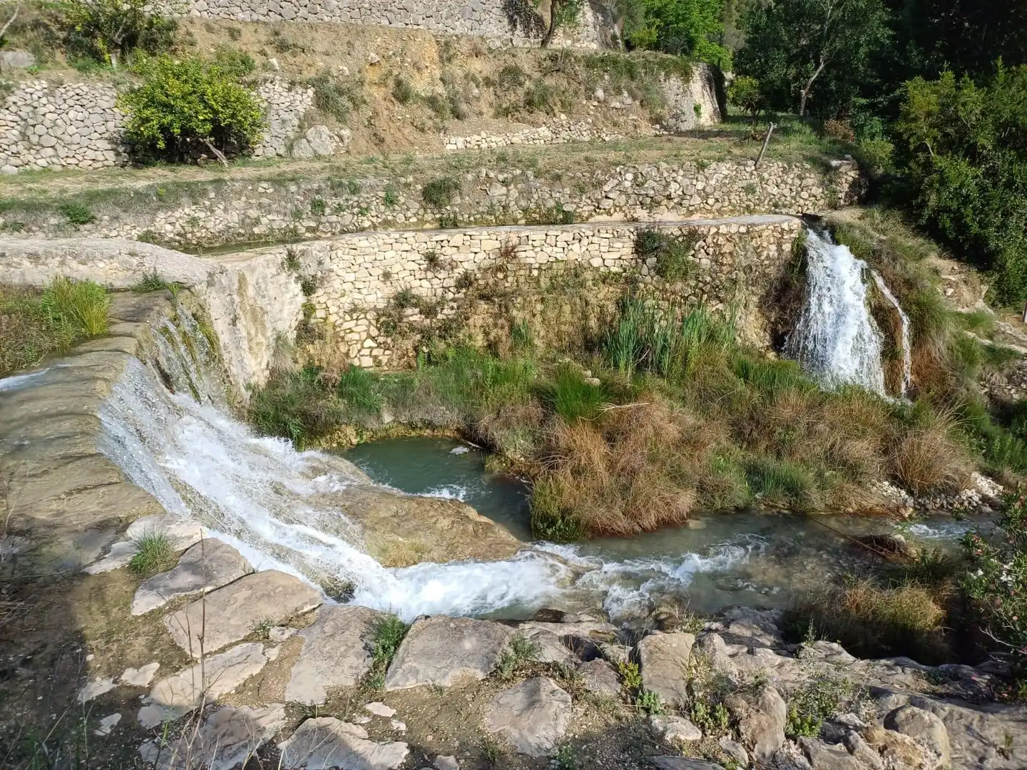 Vista exterior de Casa o xalet en venda en Sella amb Jardí privat