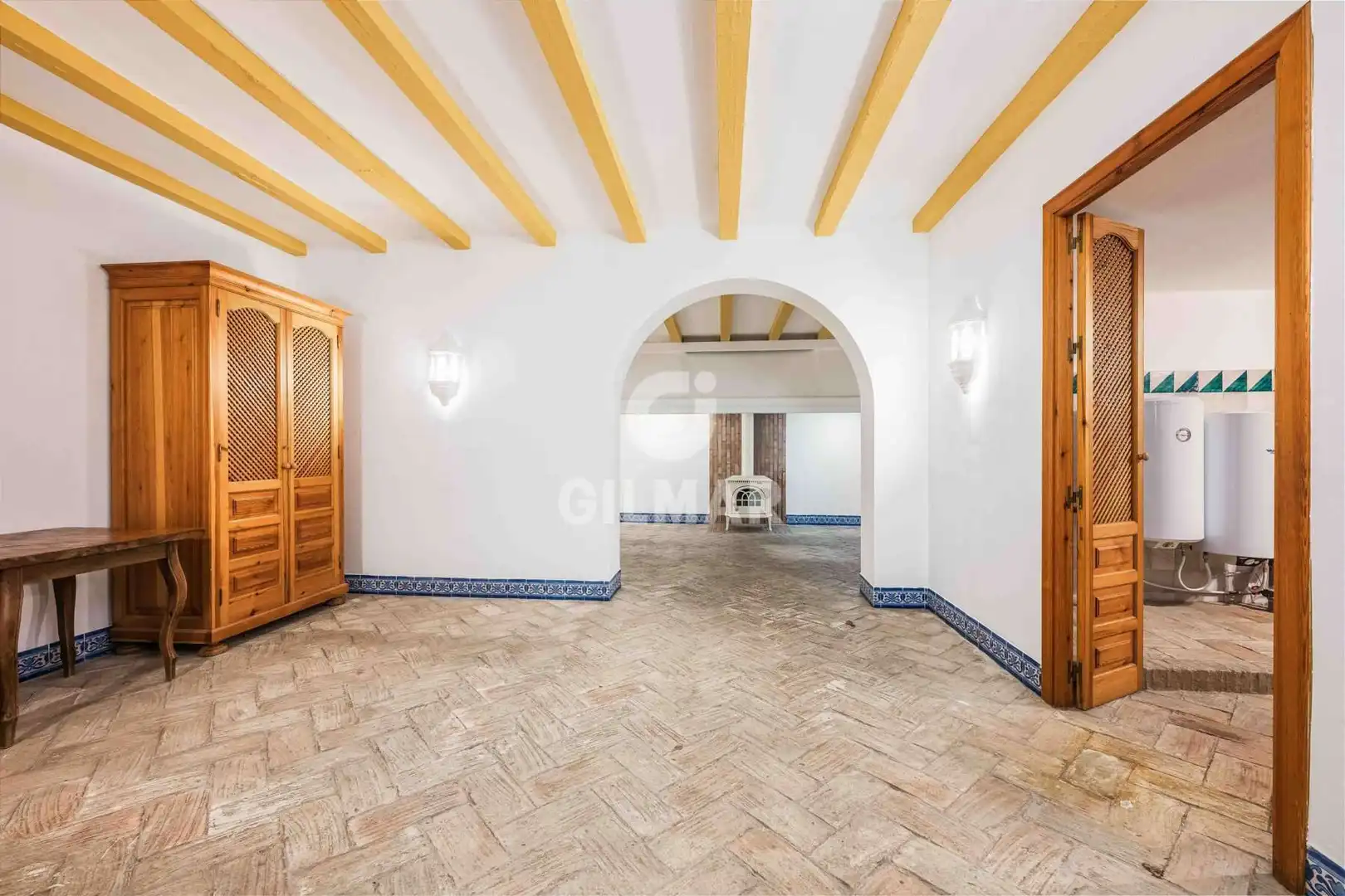 Vista exterior de Casa o chalet en venta en Valencina de la Concepción con Calefacción, Jardín privado y Piscina