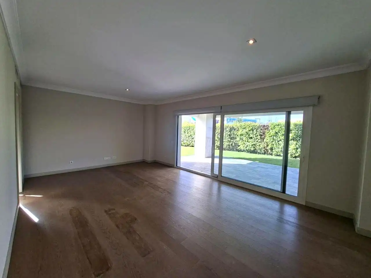 Living room of Ground floor for rent in Madrid  with Air Conditioner, Heating and Private garden