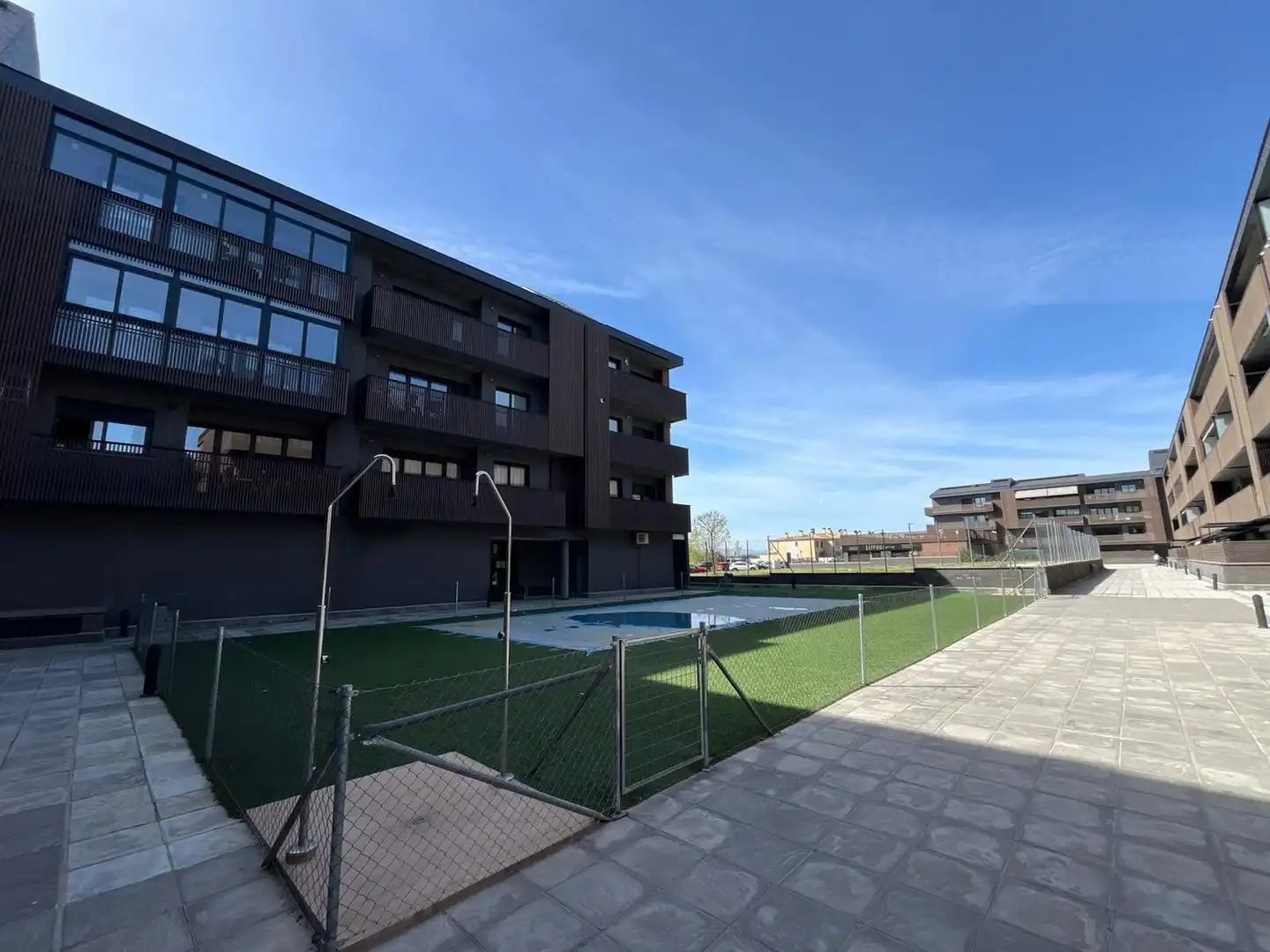 Vista exterior de Pis en venda en Ávila amb Calefacció, Terrassa i Traster