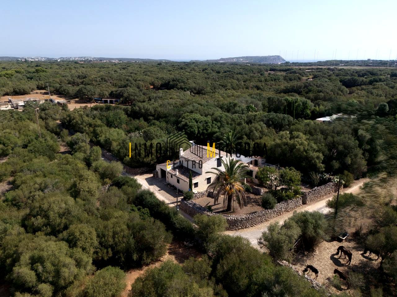 Finca rústica en venda en Es Castell amb Calefacció, Jardí privat i Terrassa