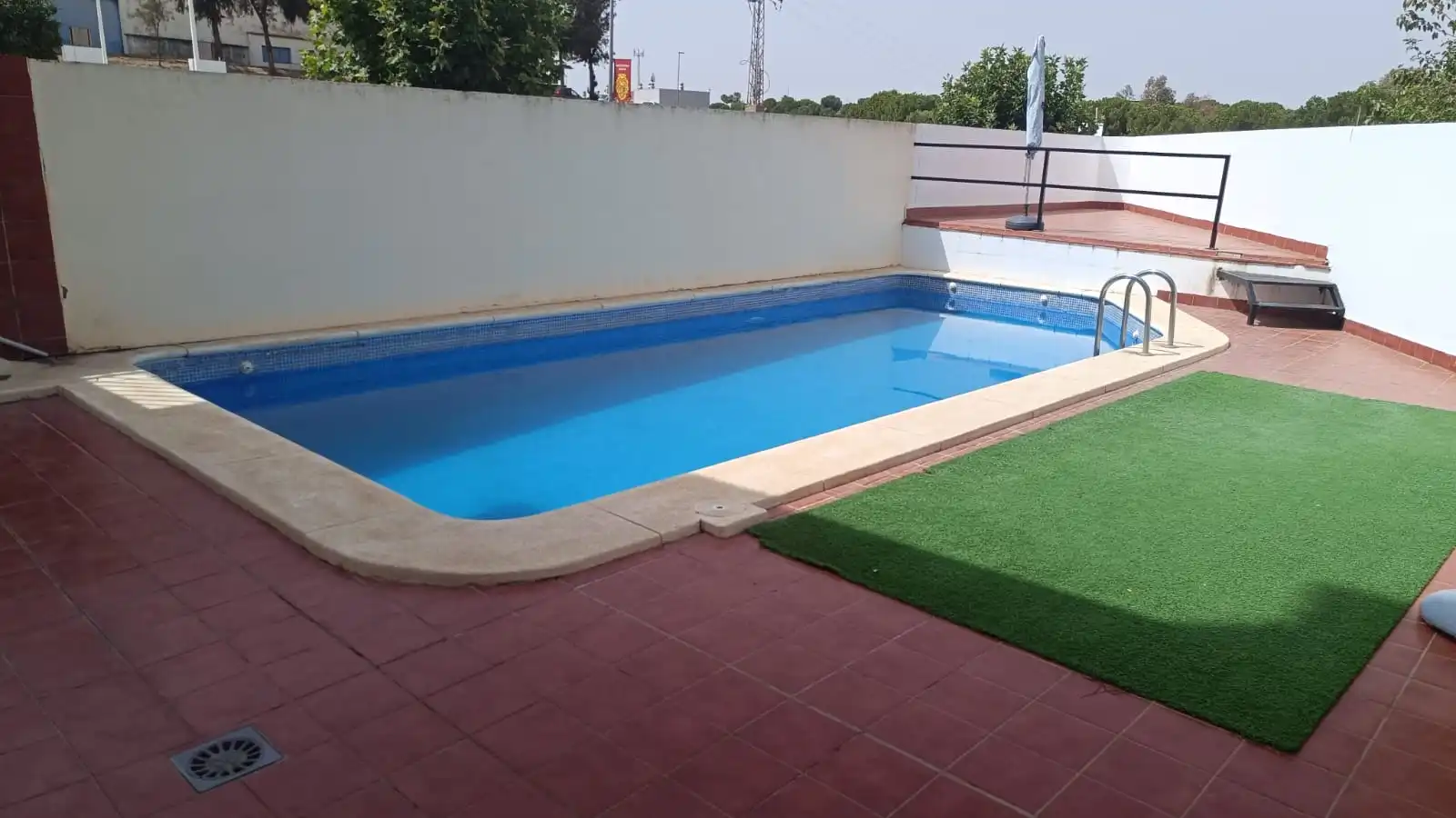 Pis amb piscina en venda a Burguillos