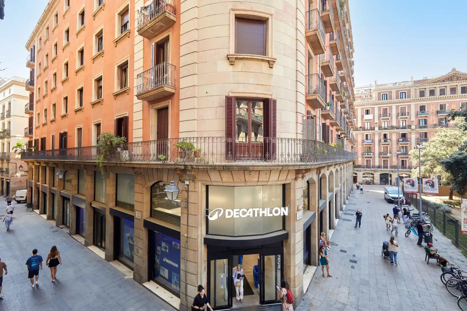 Vista exterior de Piso en venta en Barcelona con Balcón