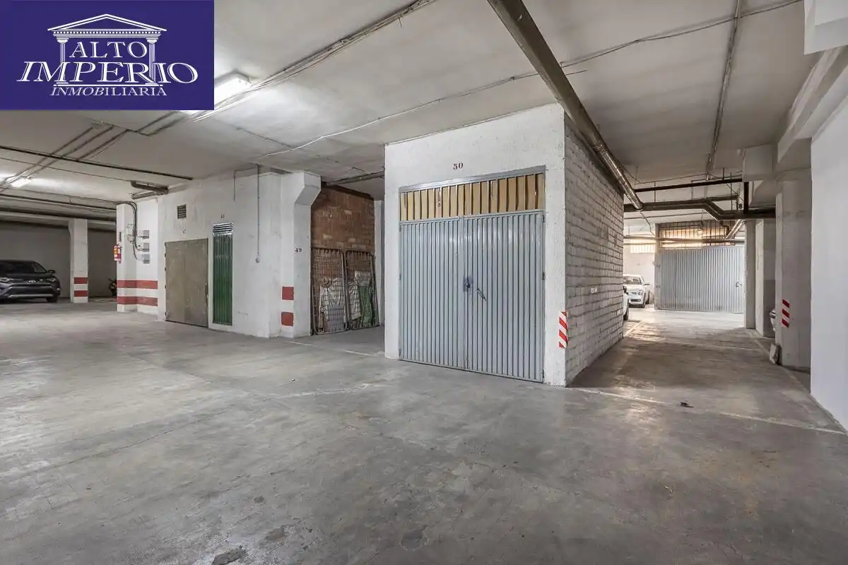 Piso con ascensor en venta en Calle ARQUITECTO JIMENEZ LACAL, imagen 29