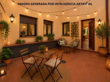Casa amb balcó en venda a Calle VENEROS BEJARANO