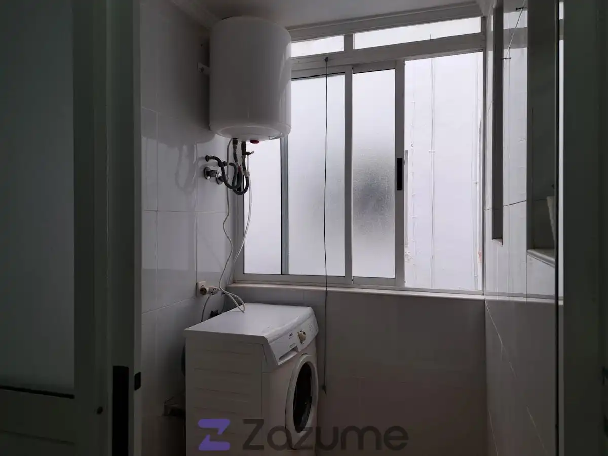 Bathroom of Flat for rent in Motril  with Oven, Washing machine and Balcony