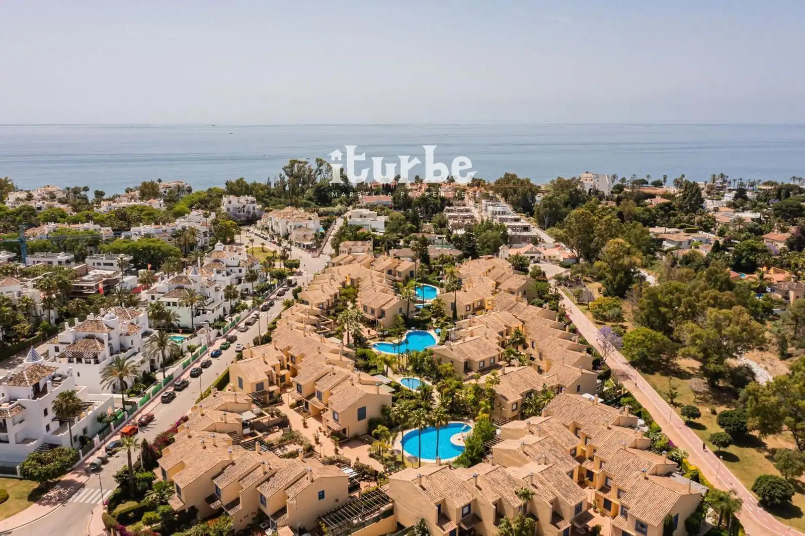 Casa adosada en venta en CL ANA DE AUSTRIA-PEPINA NOR 3, 108, Puerto Banús