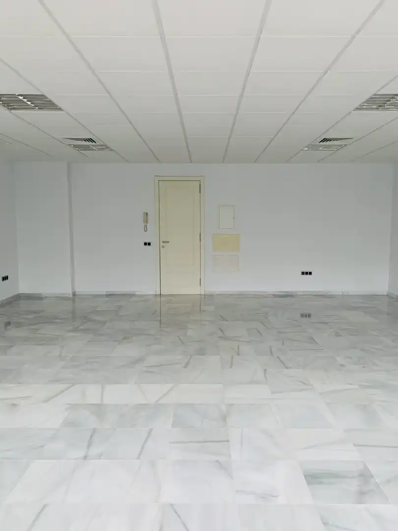 Office for rent in Dos Hermanas
