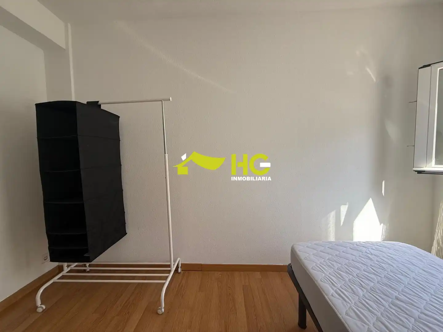 Bedroom of Flat for rent in Villaviciosa de Odón  with Air Conditioner, Heating and Furnished