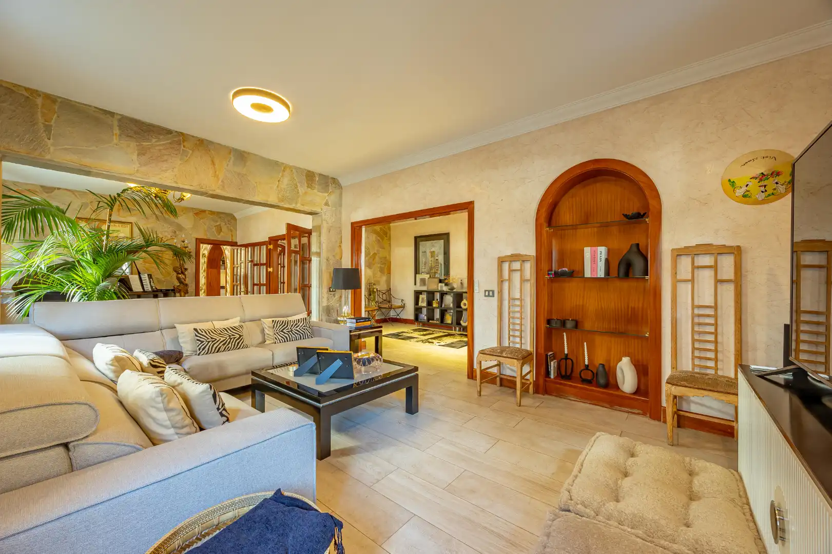 Sala d'estar de Casa o xalet en venda en Las Palmas de Gran Canaria amb Parquet, Terrassa i Traster