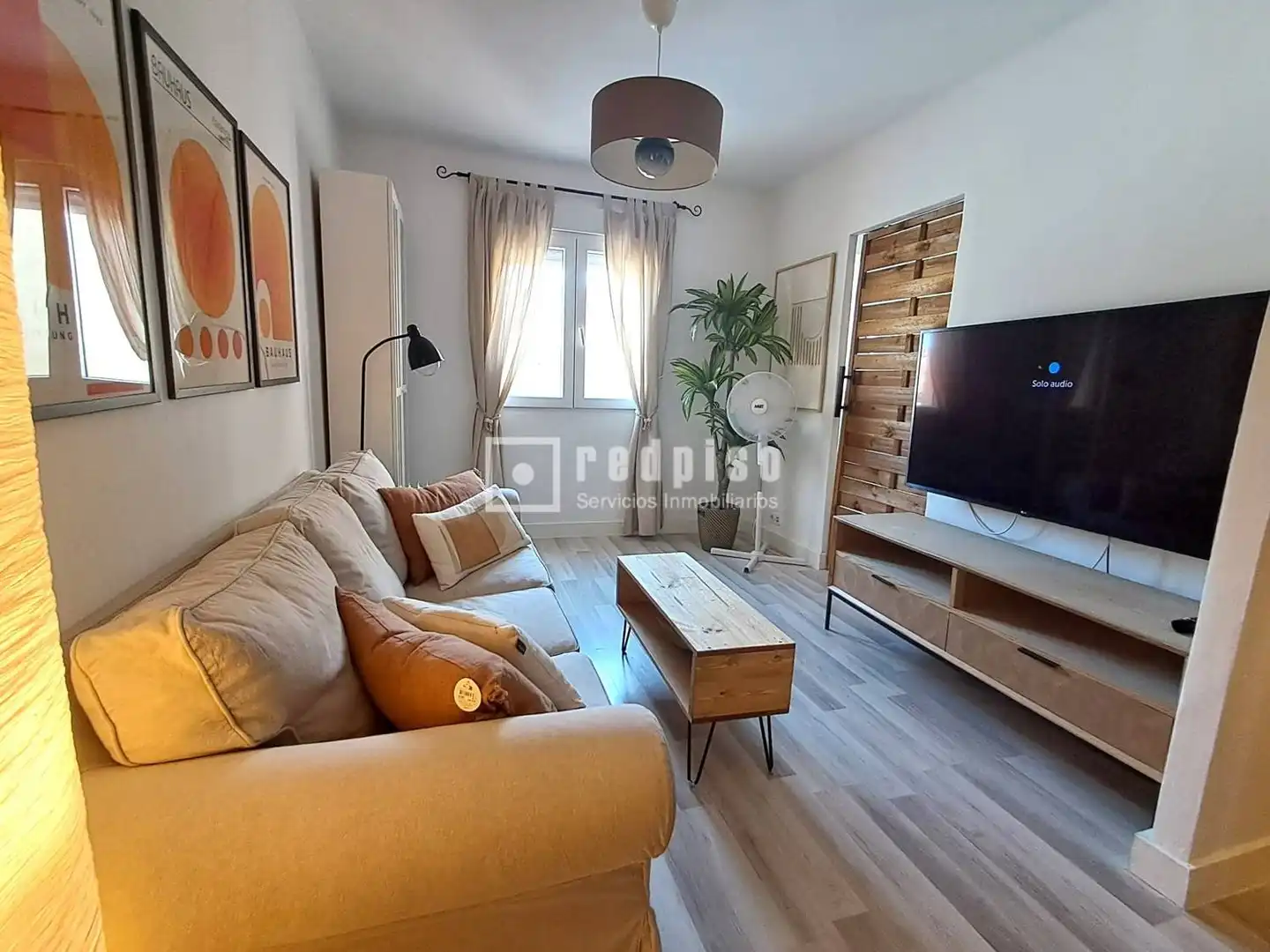 Sala de estar de Piso de alquiler en Madrid con Aire acondicionado, Calefacción y Amueblado