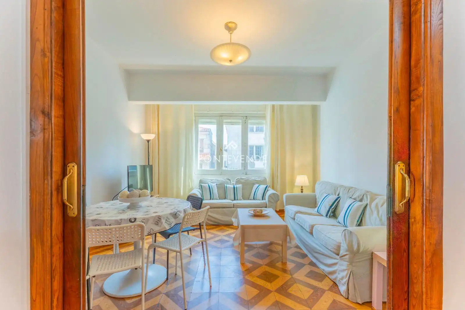 Living room of Flat for sale in Pontevedra Capital   with Heating, Terrace and Storage room