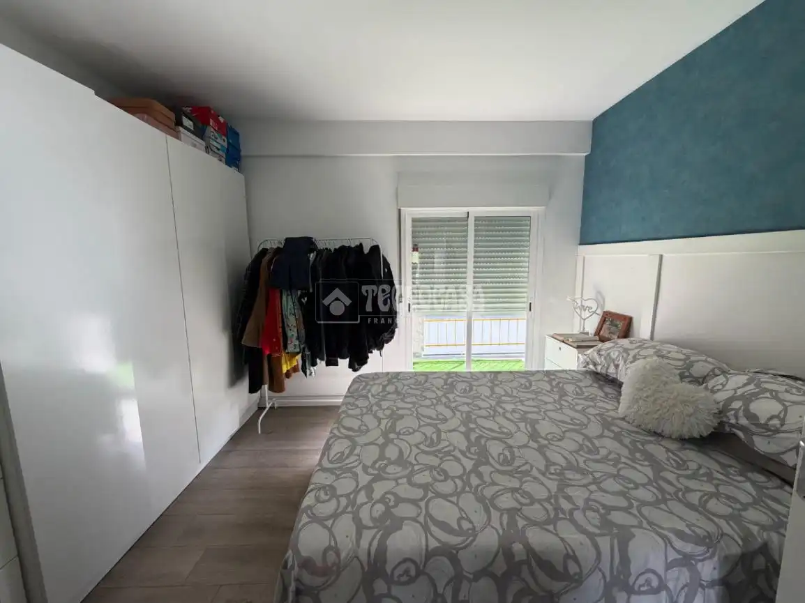 Habitación de Piso en venta en Madrid con Terraza
