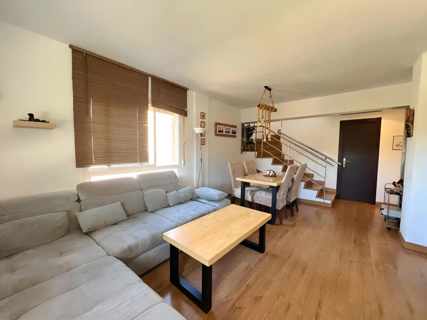 Sala de estar de Piso en venta en Castelldefels con Aire acondicionado, Calefacción y Terraza
