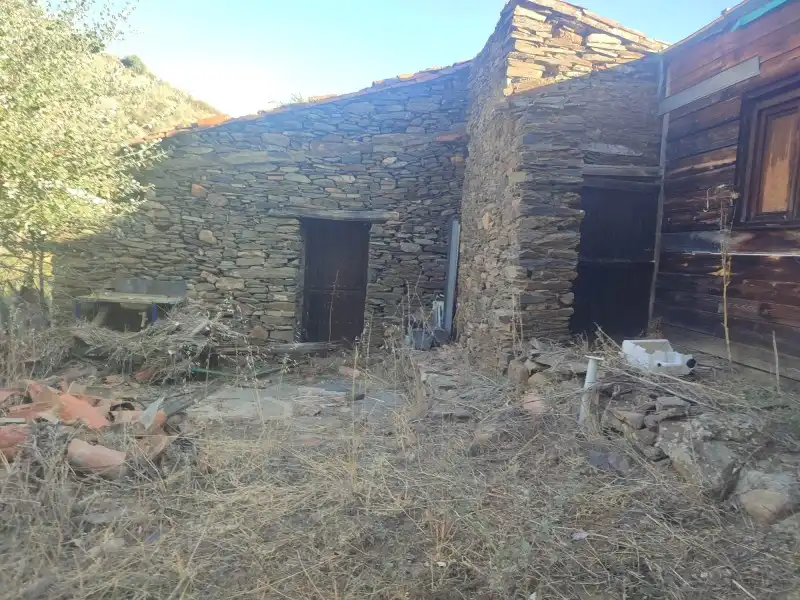 Vista exterior de Terreno en venta en Fresnedoso de Ibor