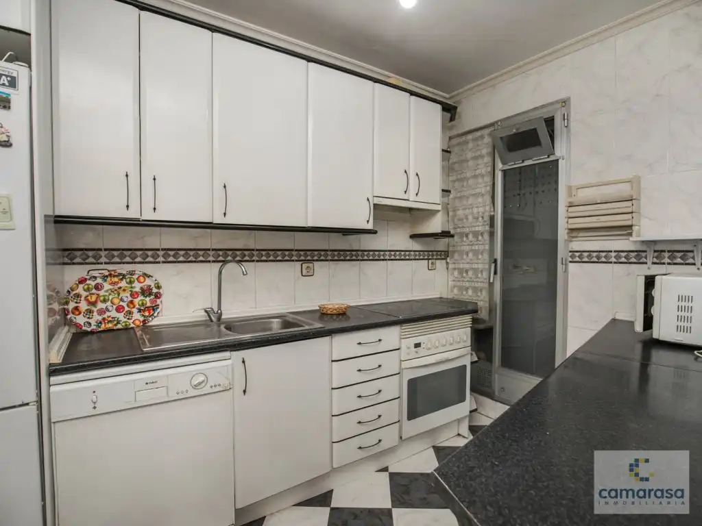 Cocina de Piso en venta en Ávila con Calefacción