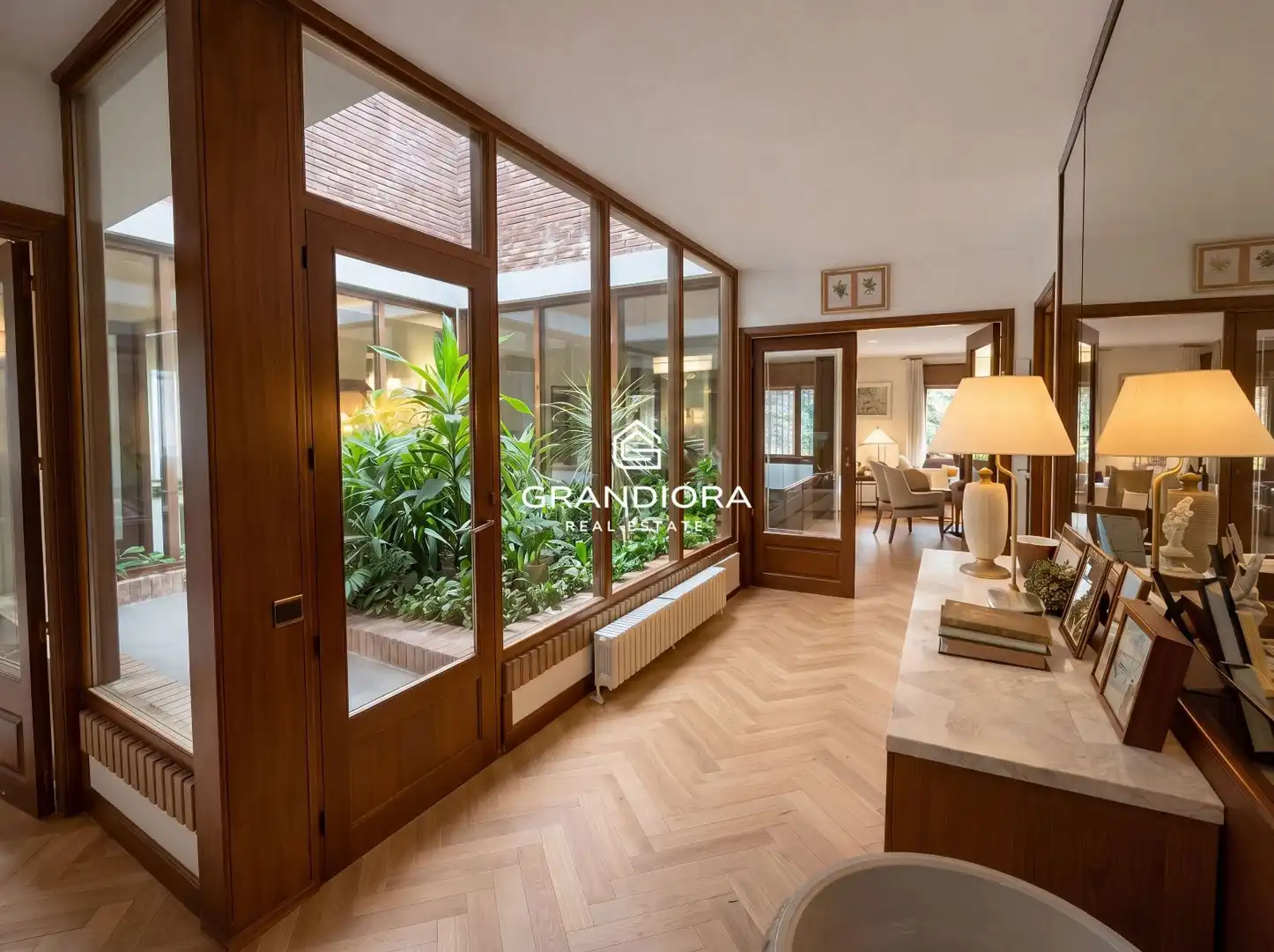 Sala d'estar de Casa o xalet en venda en Cerdanyola del Vallès amb Aire condicionat i Piscina