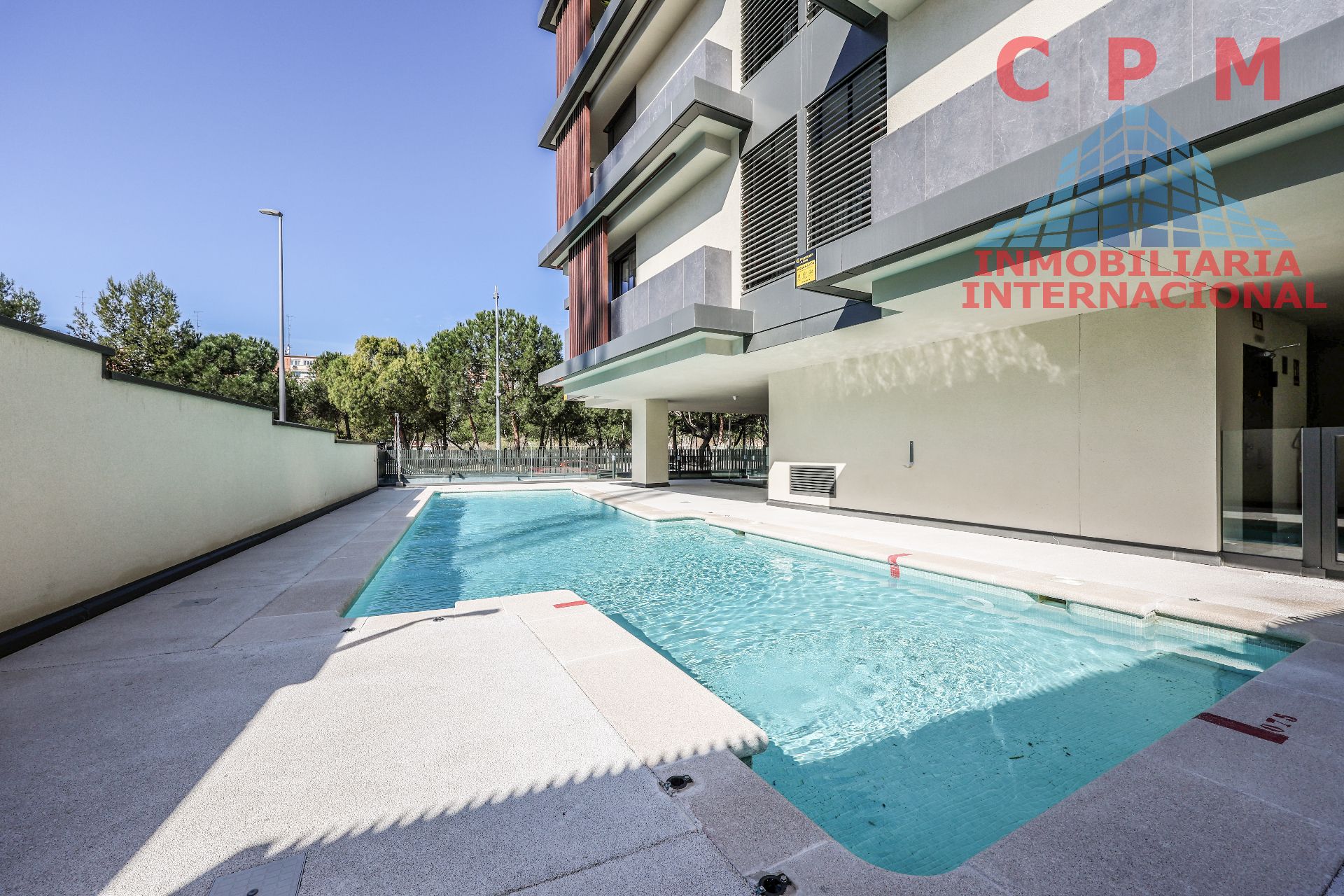 Piscina de Pis de lloguer en  Madrid Capital amb Aire condicionat, Calefacció i Parquet