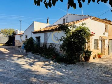 Casa rústica en venda a Partida Joveres