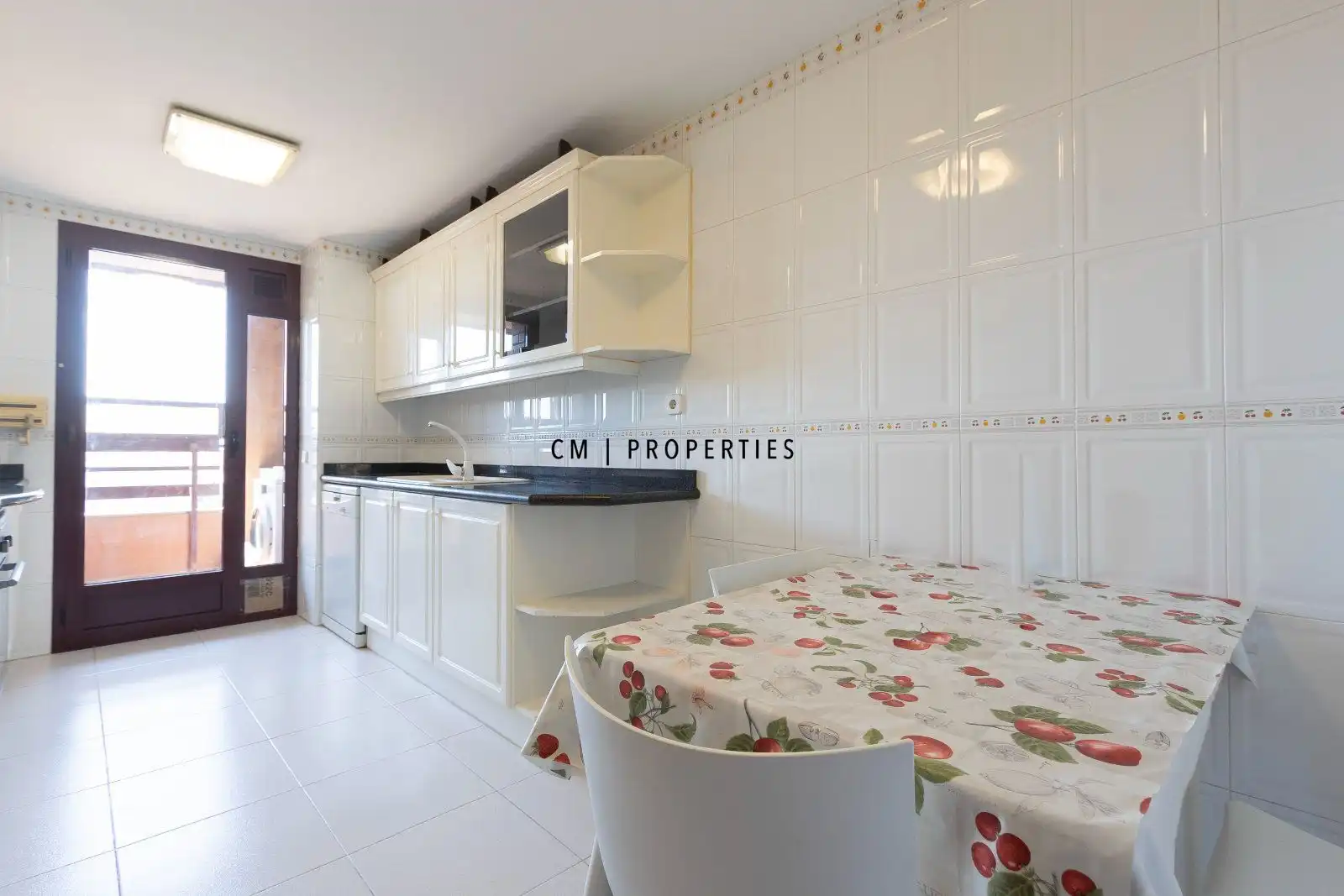 Kitchen of Flat for rent in Valencia  with Air Conditioner, Heating and Terrace