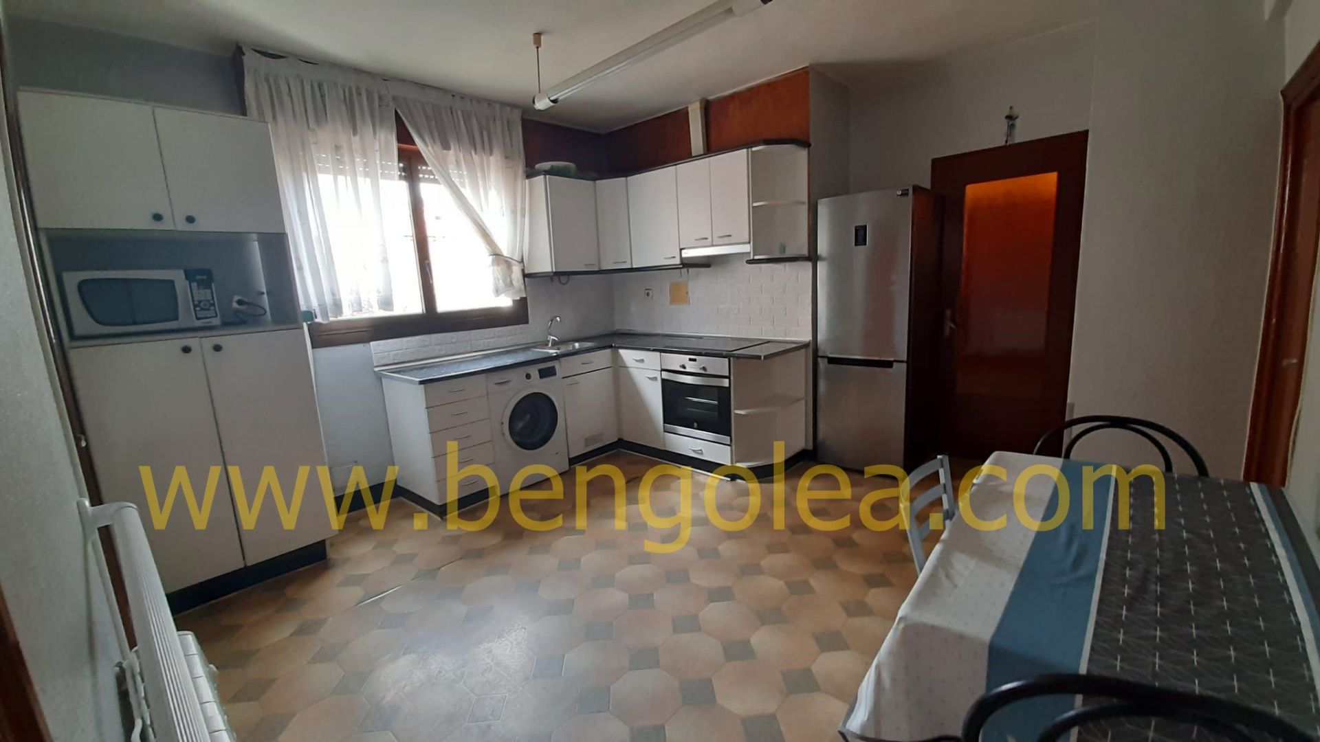 Cuina de Pis en venda en Barakaldo  amb Calefacció