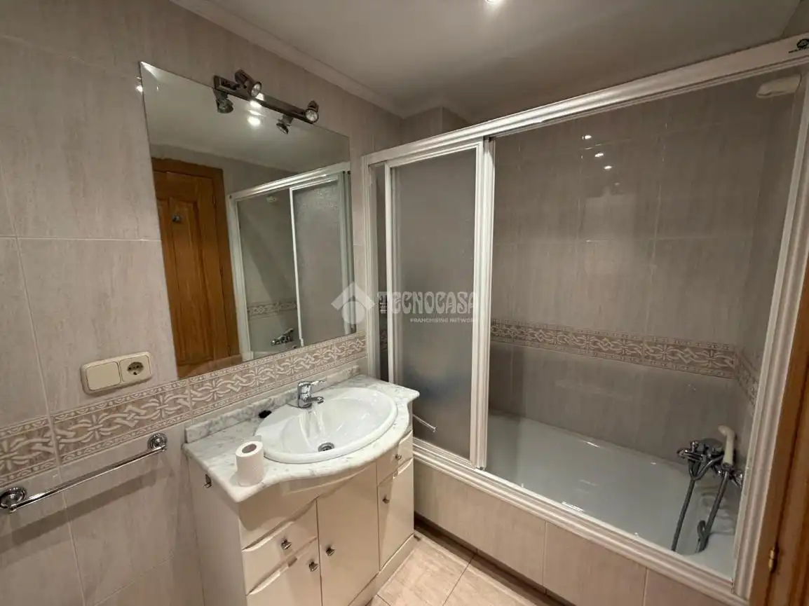 Baño de Piso en venta en Madrid con Aire acondicionado, Calefacción y Terraza